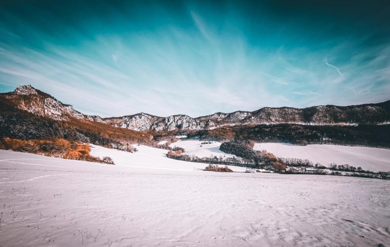 Villa Koliba Pod Skalami Sulov Esterno foto